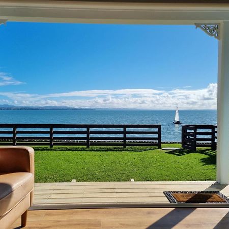 Red Rock Cottage, Beachfront Luxury Clarks Beach Exterior foto